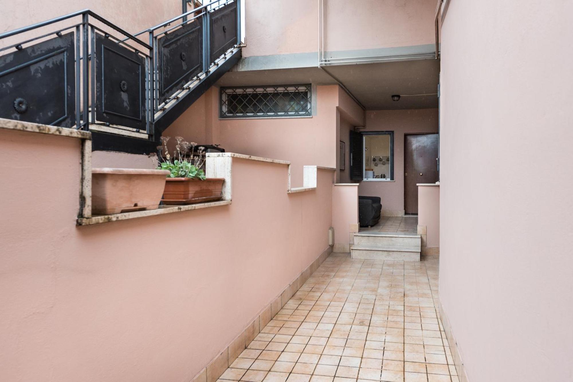 Travelershome Ciampino 170 Station Street Dış mekan fotoğraf