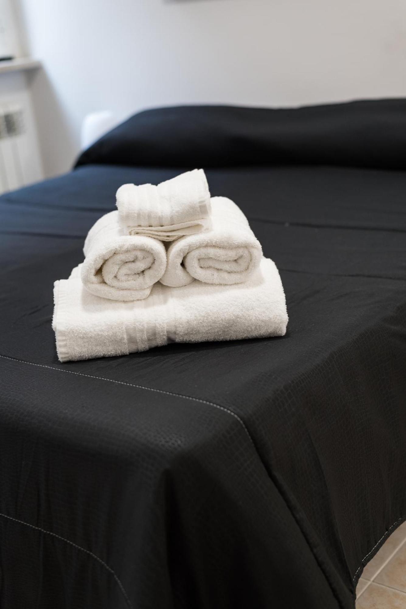 Travelershome Ciampino 170 Station Street Dış mekan fotoğraf